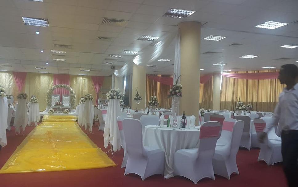 Banquet hall Photo