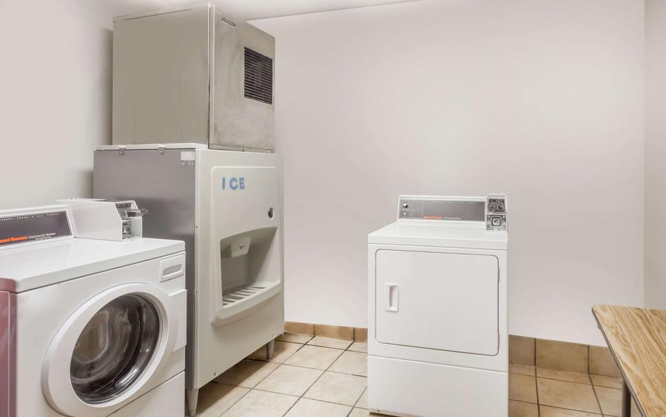 Laundry facility Photo