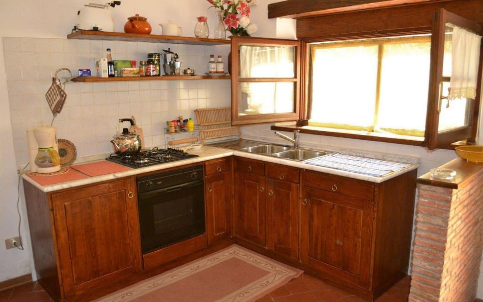 Kitchen Photo