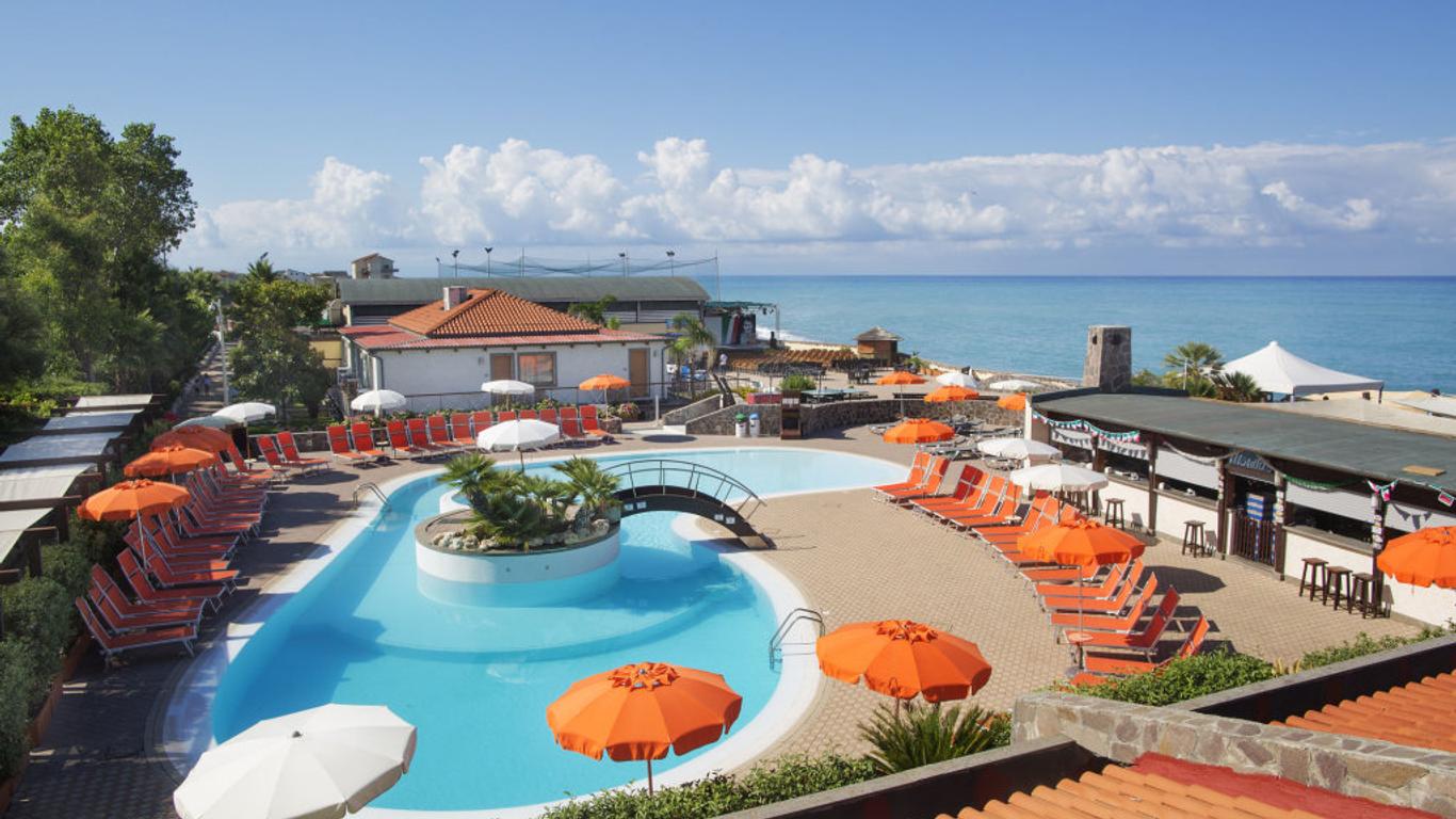 Le Mandrelle Beach Resort