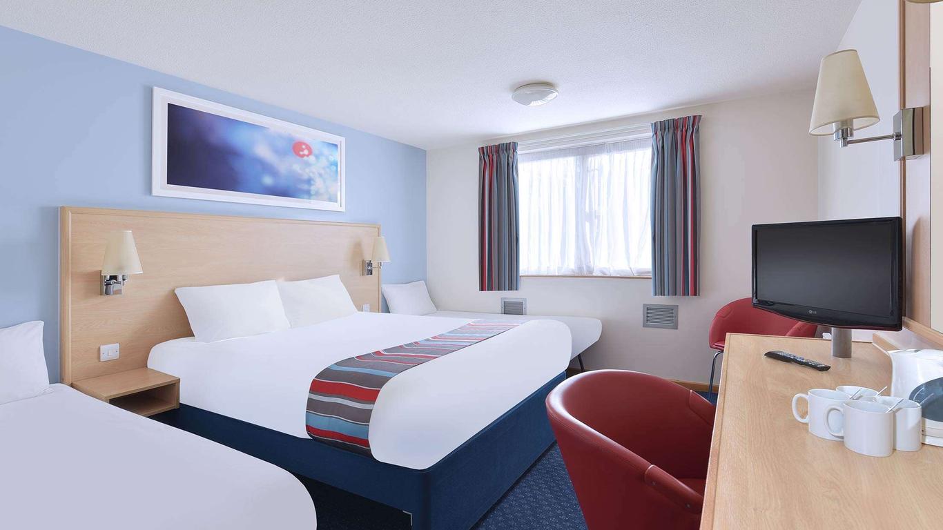 Travelodge Llanelli Cross Hands