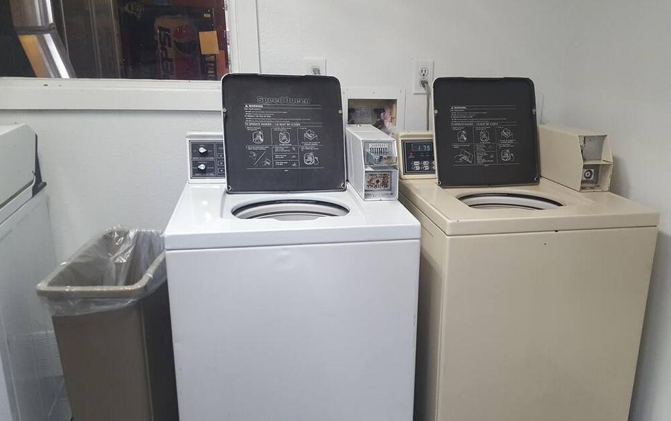 Laundry facility Photo