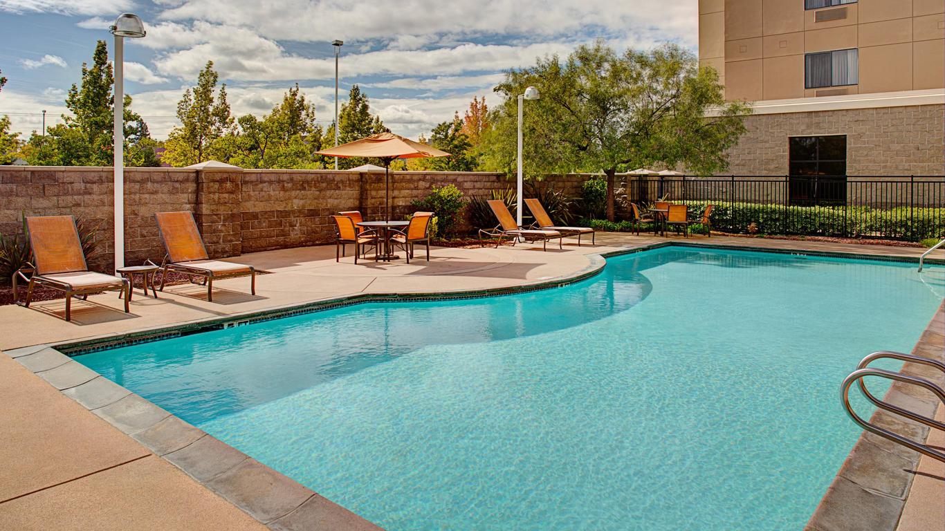 Courtyard by Marriott Sacramento Midtown