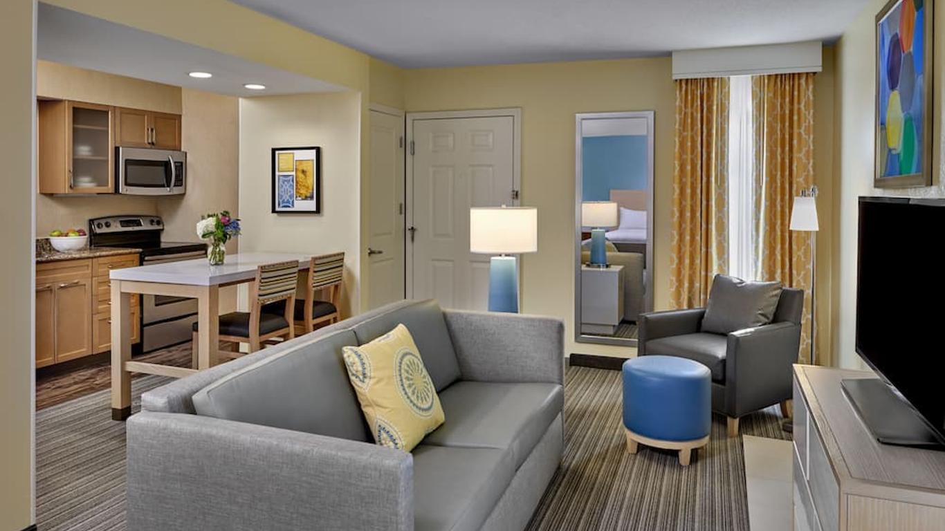 Sonesta ES Suites Cleveland Airport