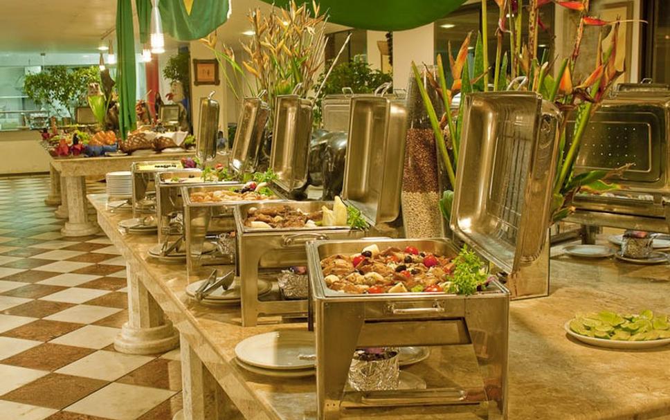 Buffet Photo