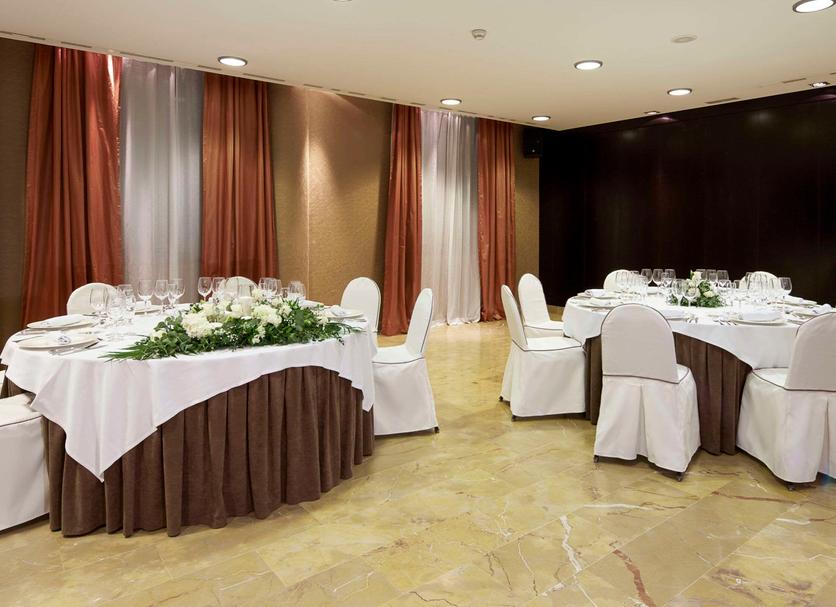 Banquet hall Photo